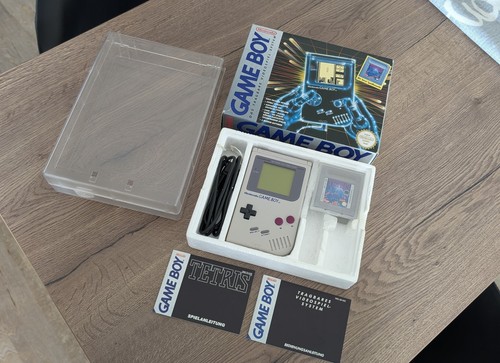 Original nintendo game boy - game,